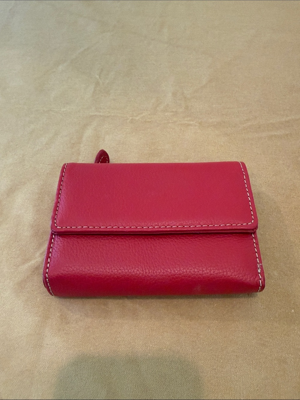 Classic Red Leather Fold Wallet - Women's Compact Wallet